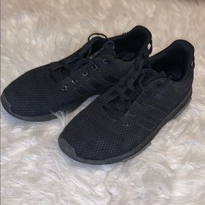 Black Adidas Cloudfoam